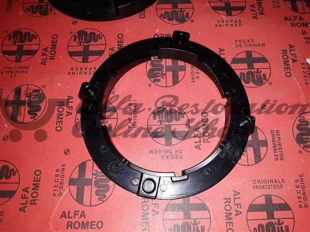 Alfa 33/75 Fuel Filler Neck Lock Ring