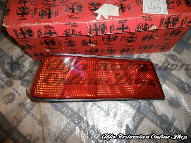 Alfa 33 907 Series Left Rear Light (Amber Repeater with Red Stripes)