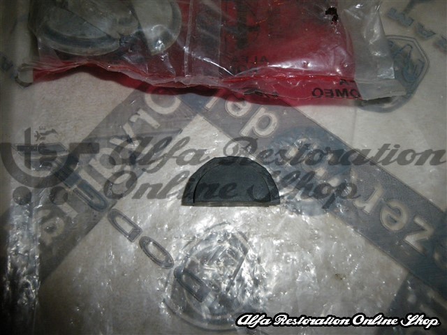 Alfa 75 1.6/1.8/Spider 115 Series/Alfa Nord Camshaft Cover Half-Circle Seal