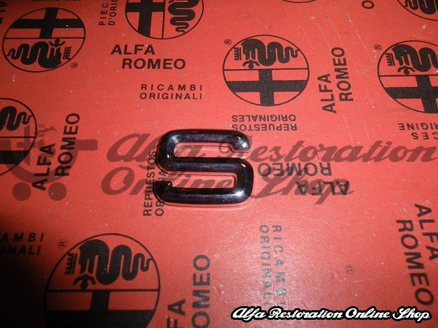 Alfa 33 907 Series "S" Boot Badge