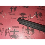 Alfa 164 Front Left Door Window Vertical Seal