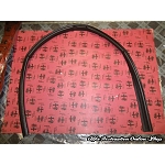 Alfa 75/Milano Windscreen Wiper Grille Rubber Seal (LHD)