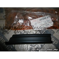 Alfa 164 Front Left Wing Lower Rubber Trim