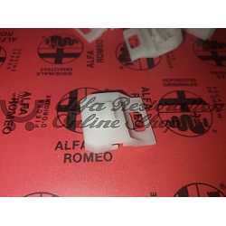 Alfa 164 Super/USA MY94-95 Door Trims Clip (Flat Styled Trim)