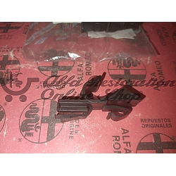 Alfa 147 Rear Parcel Shelf Swivel Pin Clip (Right Side)