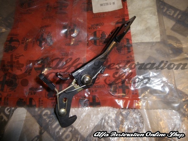 Alfa 164 Hood/Bonnet Locking Mechanism