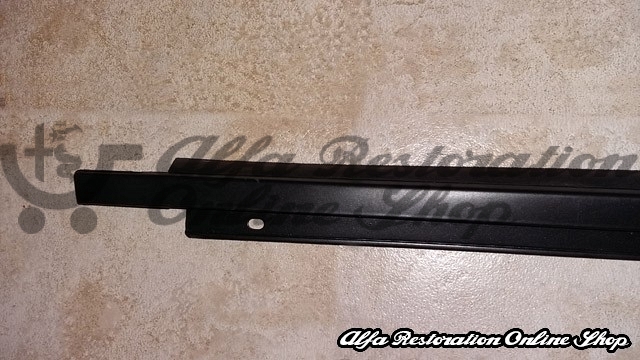 Giulietta 1981-1985 (116 series) Front Right Door Window Trim