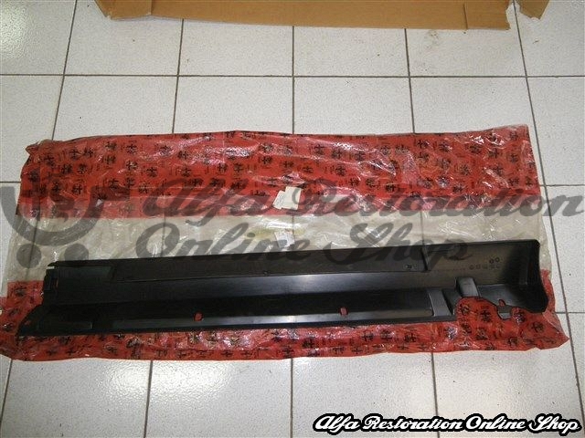 Alfa 75/Milano Front Left Side Skirt