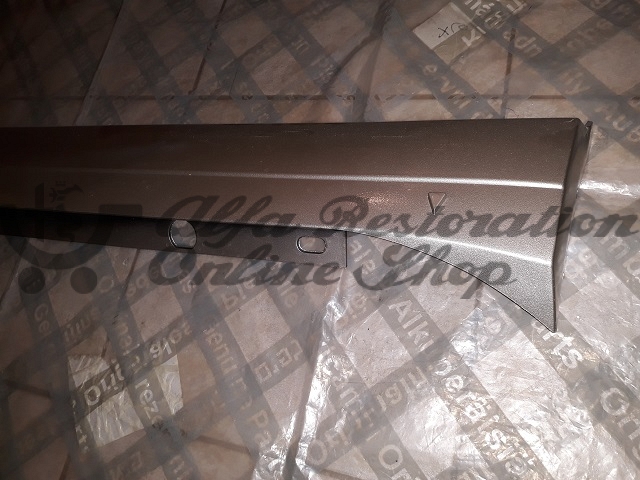 Alfa 33 907 Series Front Right Side Skirt (COL-270)
