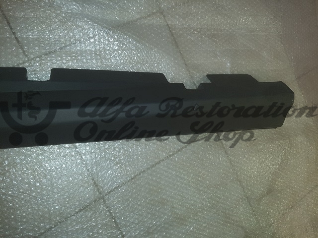 Alfa 145/146 Series Right Side Skirt (COL-099)