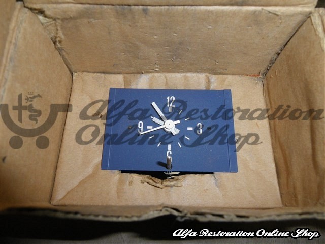 Alfetta Berlina 1.6, 1.8 Clock in Blue Background