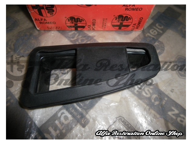 Alfa 145/146 Front Right Door Air Vent Seal