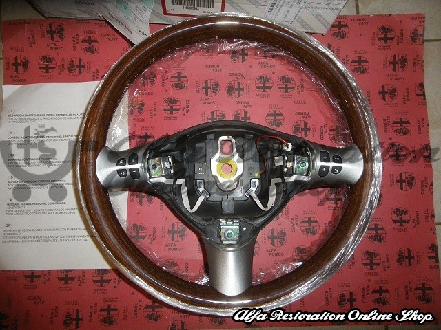 Alfa 147/GT Wooden Steering Wheel (Radio/Telephone Controls)