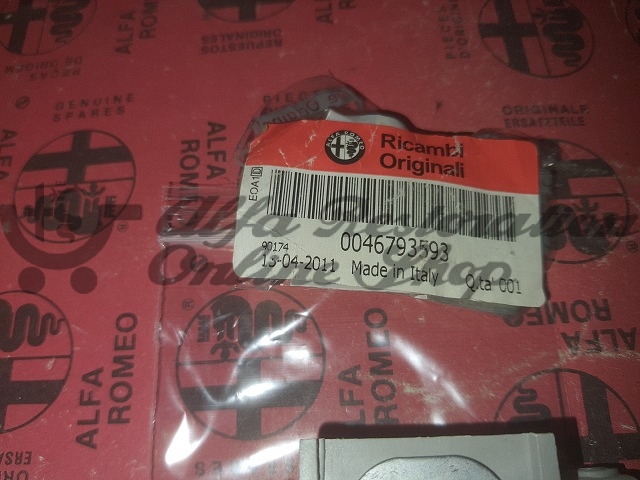 Alfa 147 Series 1/GT Left Headlight Top Bracket Repair Kit