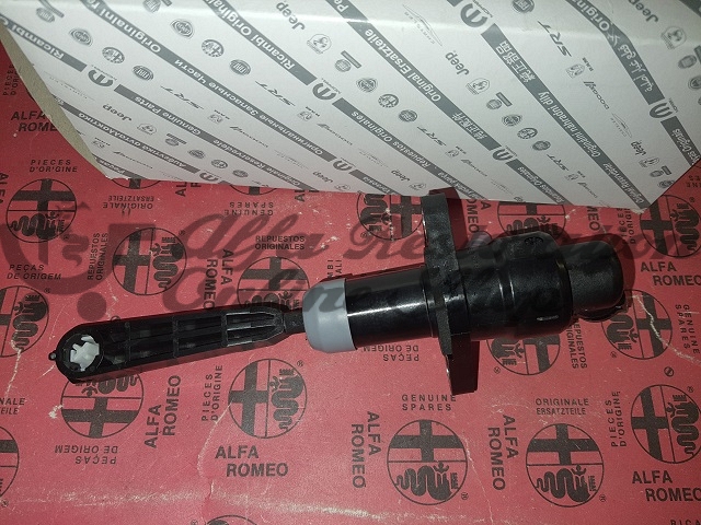 FIAT Nuova Bravo Clutch Master Cylinder (RHD)