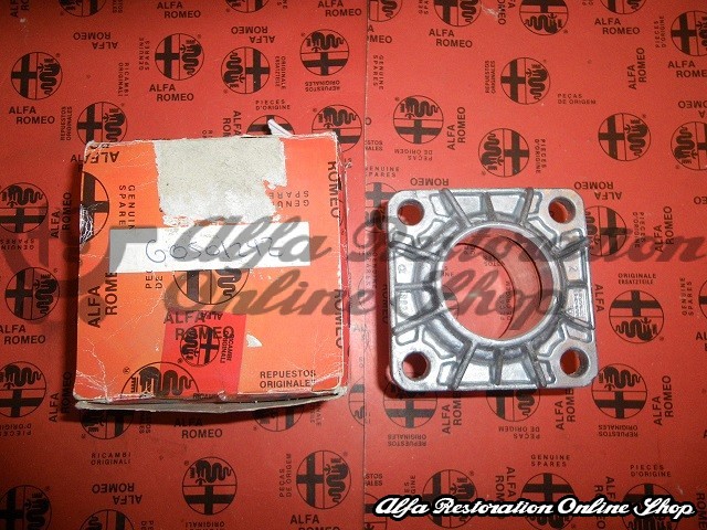 Alfa 33/Alfasud/Sprint/145/146 Differential Bearing Support/ Driveshaft Support/Flange (Right Side)