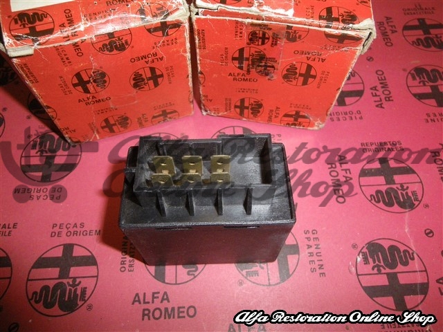 Alfa 33 905 Series Windscreen Wiper Relay