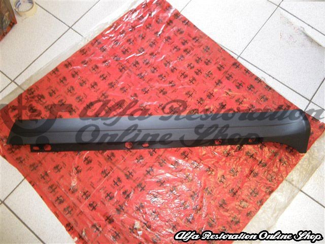 Alfa 33 905 Series Front Right Side Skirt
