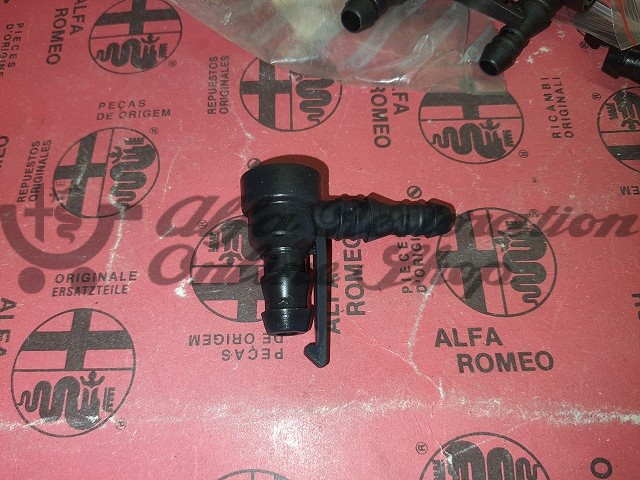 Alfa 75/Milano/33/155/164 Headlight Washer Union