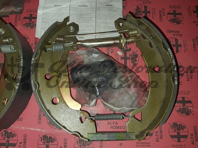 Alfa 33 905/907 Series/Sprint Rear Wheel Brake Drum Shoes Set (203 mm drum)