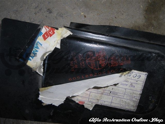 Spider Series 4 (1990 - 1993) EU/USA Bumper Left Support/Reinforcement