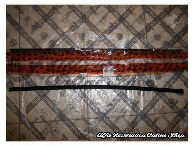 Alfa 33 905/907 Series Rear Left/Right Door Window Slider Velvet
