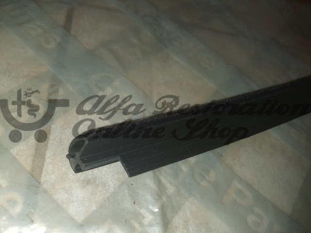 Alfa 33 907 Series Front Left Door Horizontal Window Velour/Trim (Interior Side)