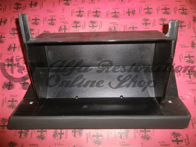 Alfa 75/Milano Glovebox (LHD)