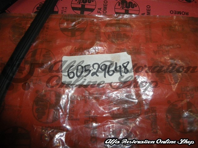Alfa 75/Milano Rear Right Door Quarter Window Velvet/Seal