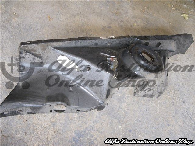 Alfa 33 905/907 Series Front Right Inner Wheel Arch (4 nut setup)