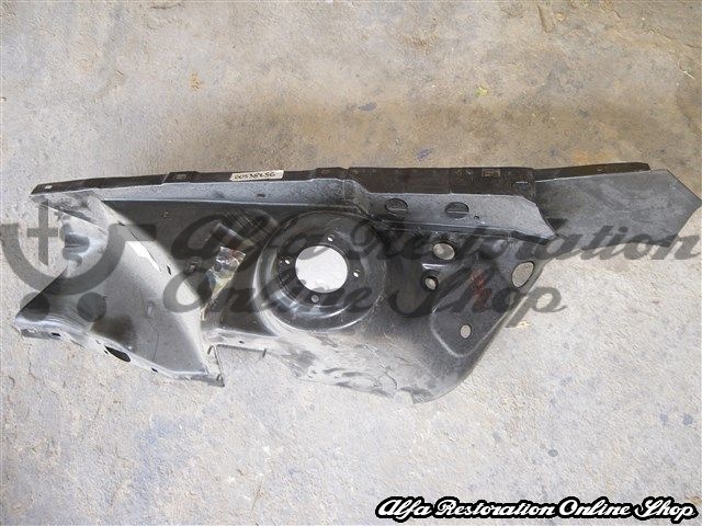Alfa 33 905/907 Series Front Right Inner Wheel Arch (4 nut setup)