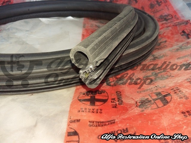 Alfa 33 907 Series Rear Left Door Seal (OEM Alfa)