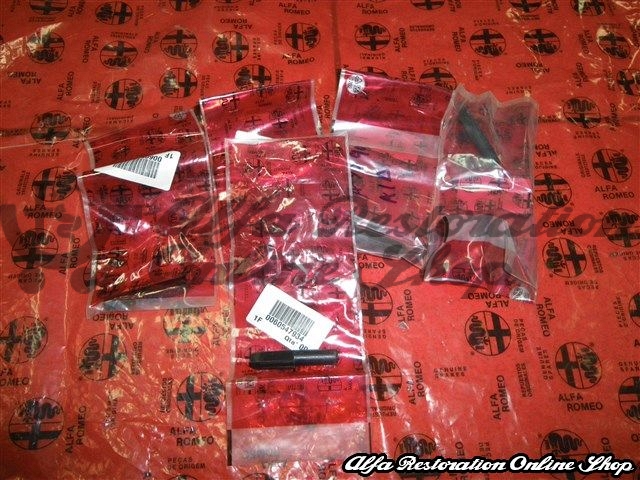 Alfa 33 907 Series Rear Parcel Shelf Swivel Pin