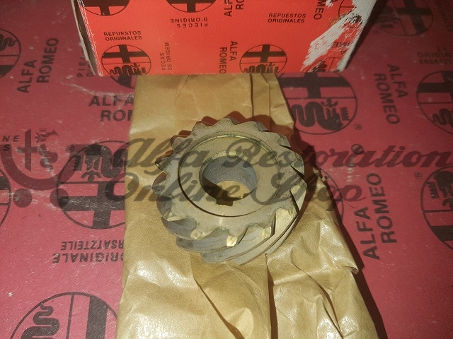 Alfa 155/164/GTV/Spider V6 Oil Pump/Auxiliary Timing Belt Pulley Gear