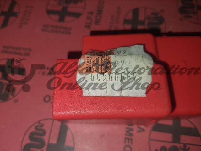 Alfa 33/75/145/146/155/164/GTV/Spider Battery Positive Terminal Cover