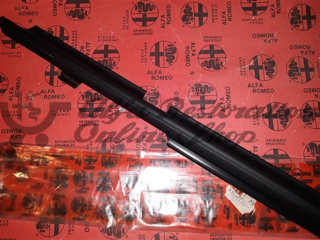 Alfa 164 FL92/Super/USA MY95 Rear Right Door Horizontal Trim (Exterior Side)