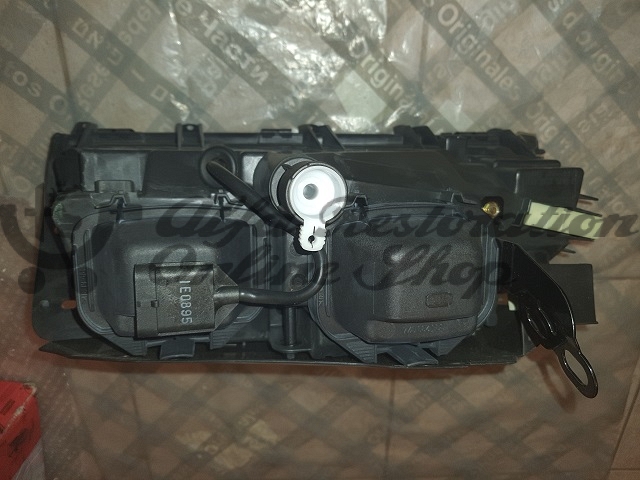 Alfa 164 Projector Headlights Set (Right and Left Side/LHD models)