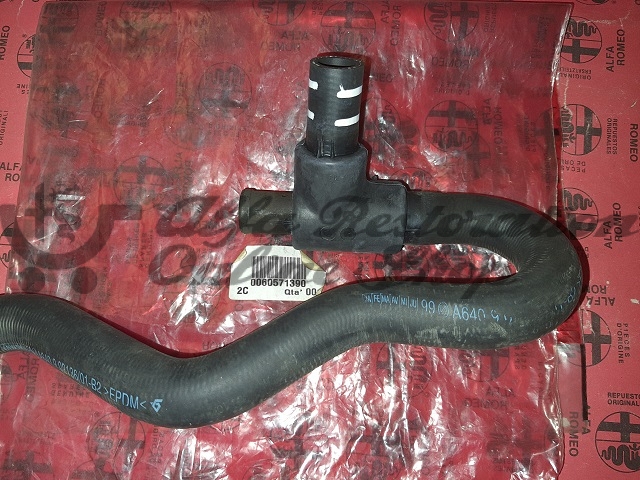 Alfa 164 Series 1/USA MY 91 2.0 TB V6/3.0 V6 12V Coolant Expansion Tank Lower Hose