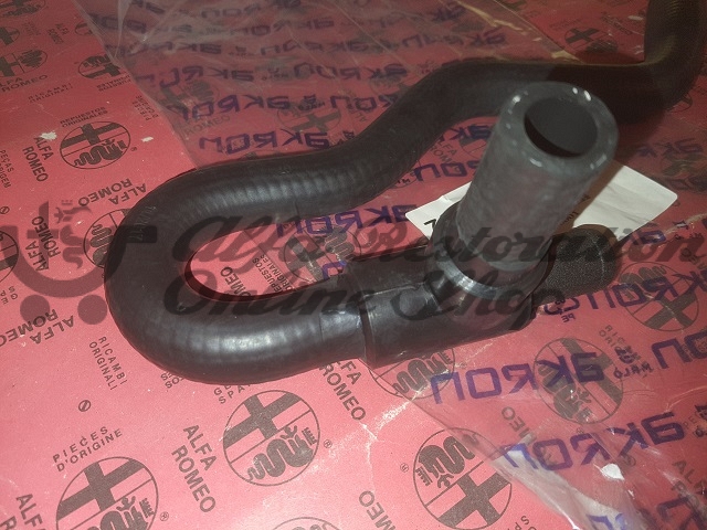 Alfa 164 Series 1/USA MY 91 2.0 TB V6/3.0 V6 12V Coolant Expansion Tank Lower Hose