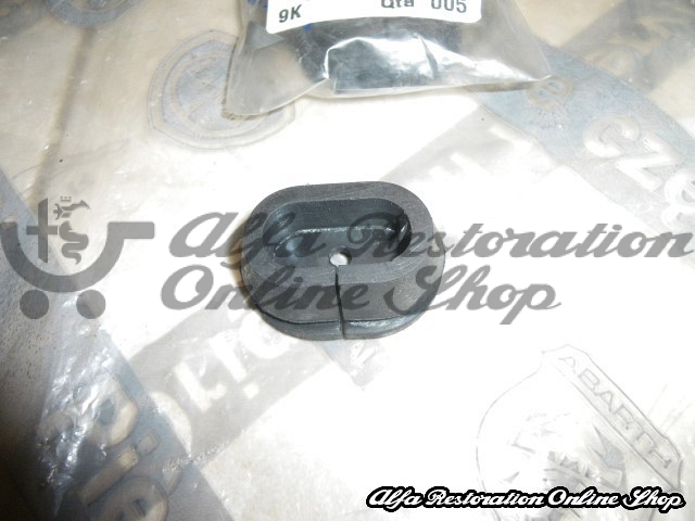Alfa 145/146/155/GTV/Spider Wiring Rubber Plug