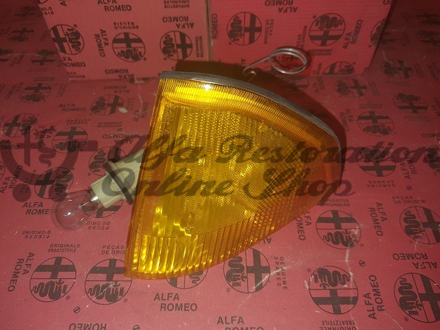 Alfa 33 907 Series Front Left Repeater in Amber (Original)