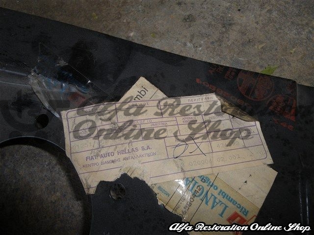 Alfa 33 907 Series Front Right Suspension Shock Tower (3 nut setup)