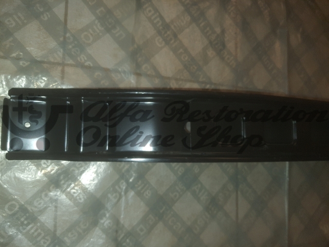 Alfa GTV/Spider (916 Series) Upper Radiator Crossrail