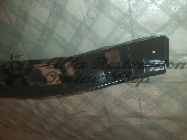 Alfa GTV/Spider (916 Series) Upper Radiator Crossrail