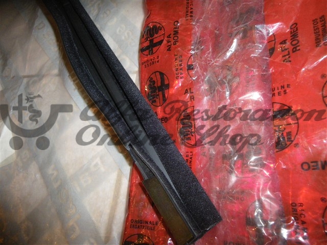 Alfa 155 Front Right Door Window Slider Velvet