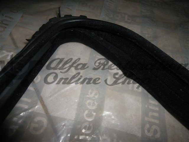 Alfa 155 Front Right Door Window Slider Velvet