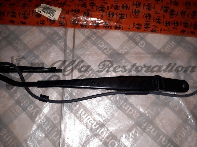 Alfa GTV/Spider 916 Series Windscreen Right Wiper Arm (LHD)