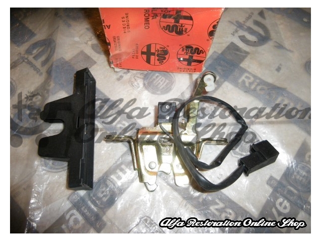 Alfa Spider 916 All Models Boot Locking Mechanism
