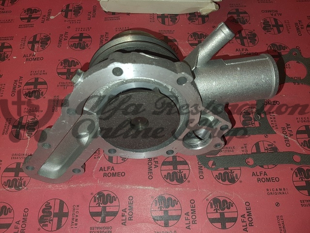Alfa Romeo Giulia/GT/Spider 105 Series Water Pump (Dynamo/2 ports/REV Counter)