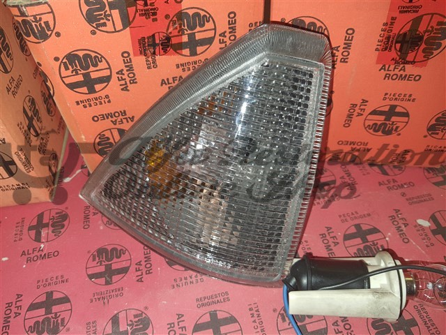 Alfa 75/Milano Front Right Clear Repeater